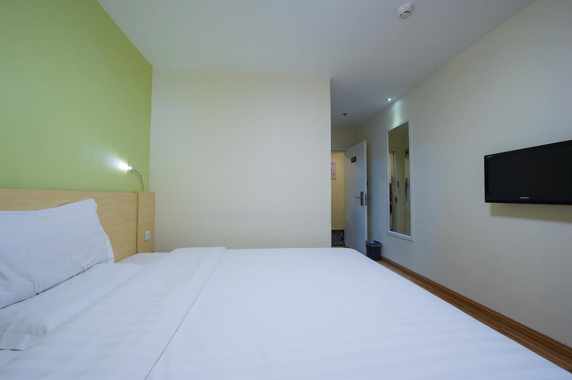 Iu Hotel Guangzhou Jingxi Nanfang Hospital Station Екстериор снимка